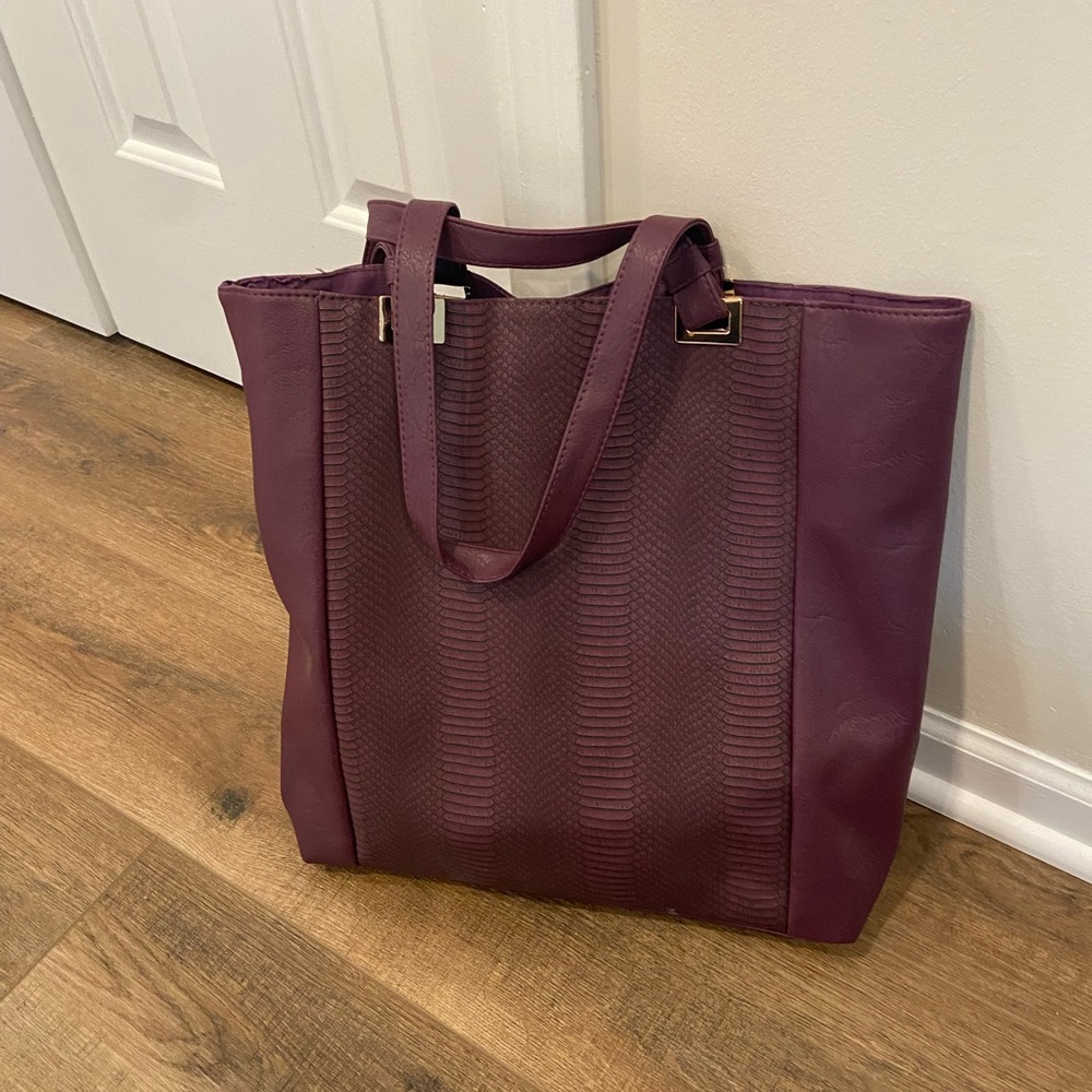 Purple tote